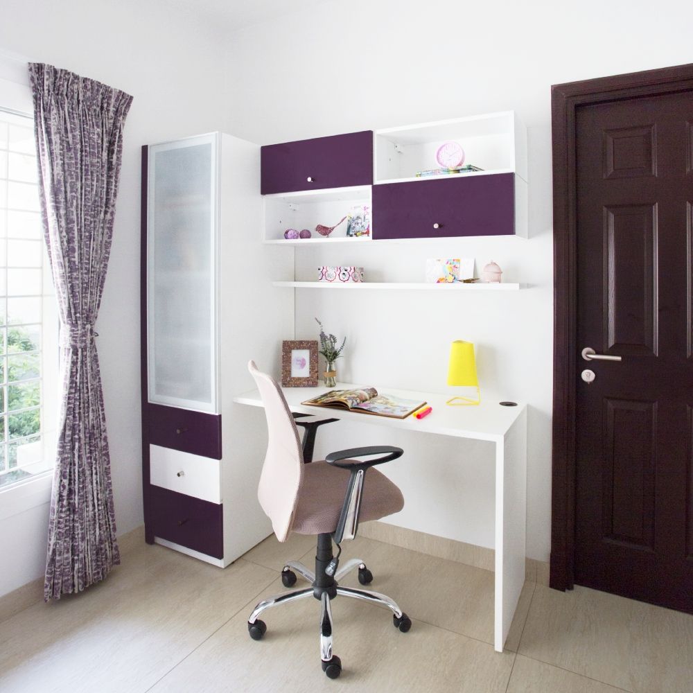 Modern Amati And Frosty White Home Office Design