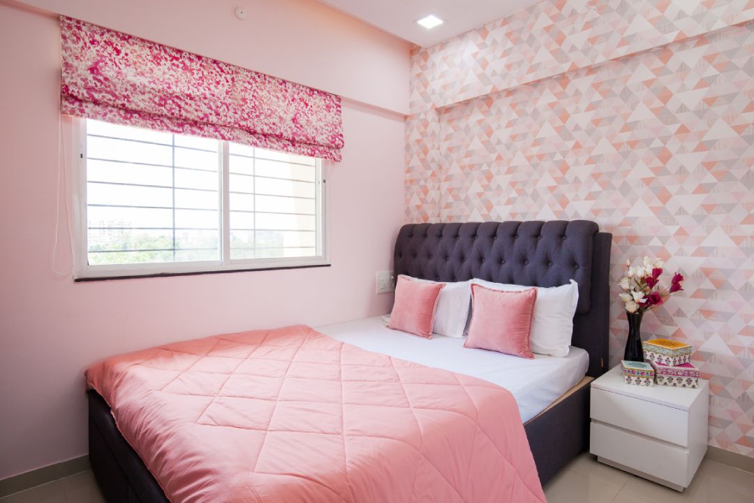 Contemporary Kids Room Design For Girls With Pink Wallpaper